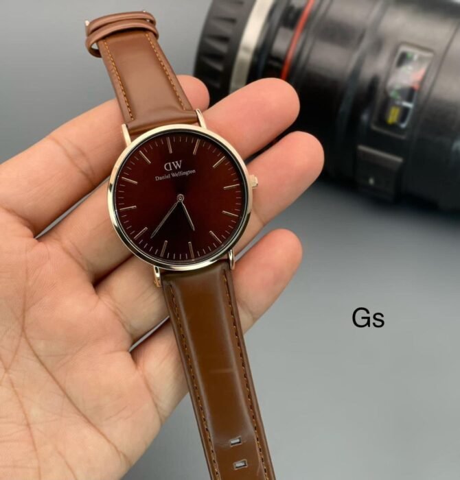 First Copy Daniel Wellington (DW) Round Men’s Gold Brown Leather Strap Watch