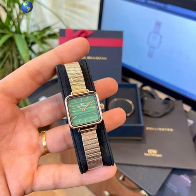 First Copy Daniel Wellington (DW) Green Square Dial Ladies Watch