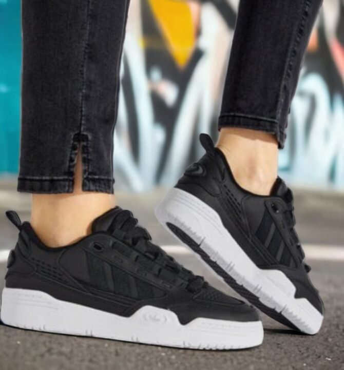 First Copy Adidas Originals ADI2000GY3875 Core Black Shoes