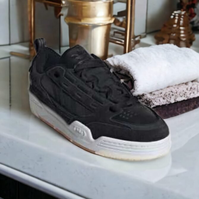 First Copy Adidas Originals ADI2000GY3875 Core Black Shoes