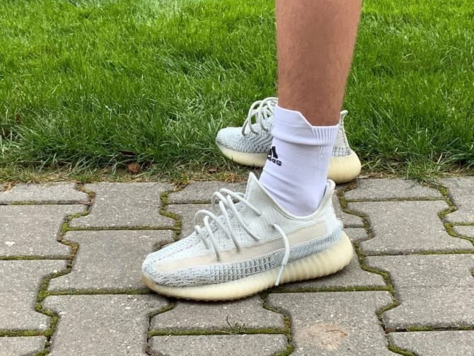 First Copy Adidas Yeezy Boost 350 V2 Cloud White Semi UA Quality Shoes For Men