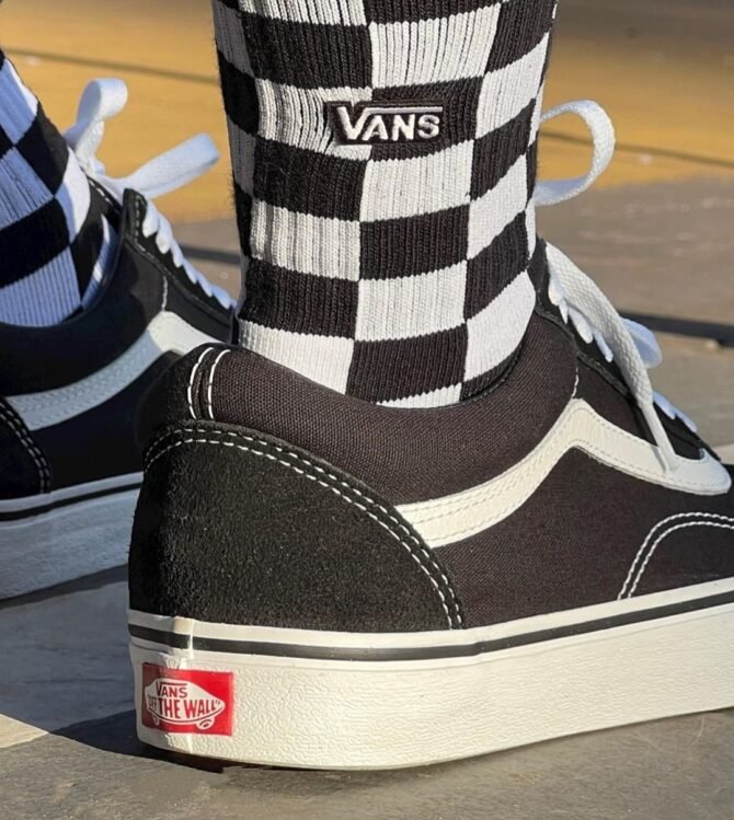 First Copy Vans Old School Black Shoes for Girls