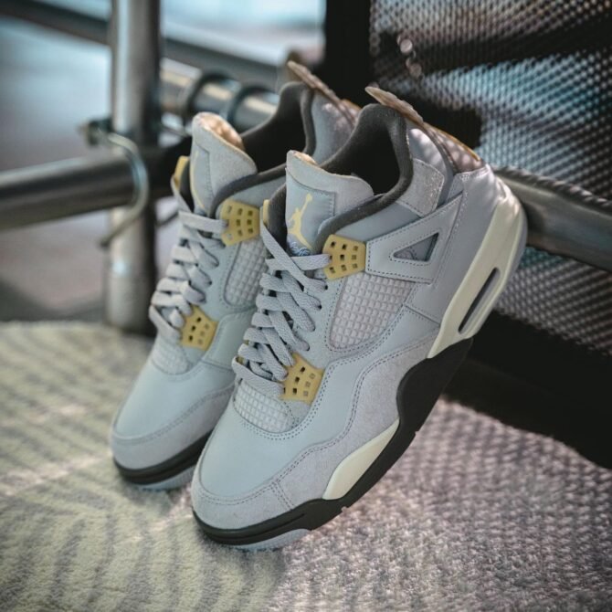 First Copy Air Jordan 4 Craft Photon Dust Shoes For Girls