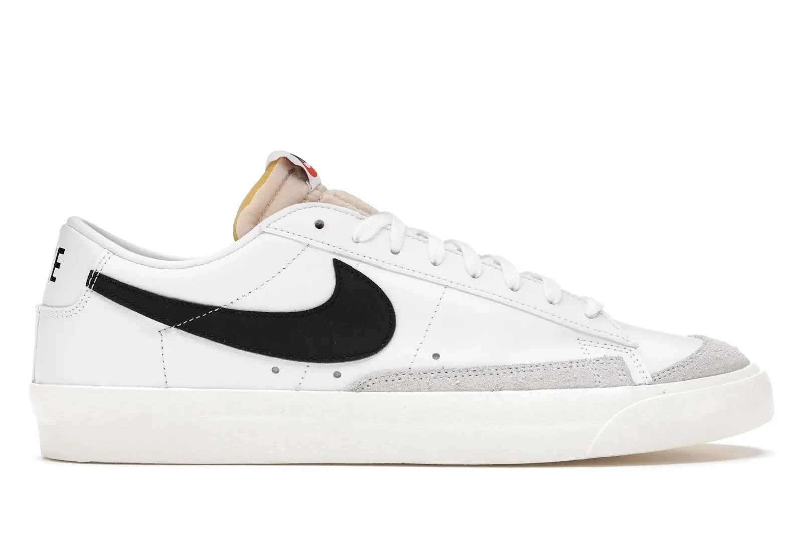 Nike Blazer Low Vintage 77 White Black Shoes