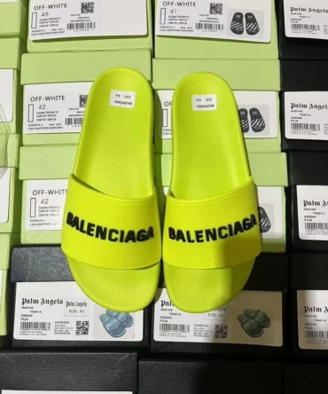 Balenciaga Premium Slides