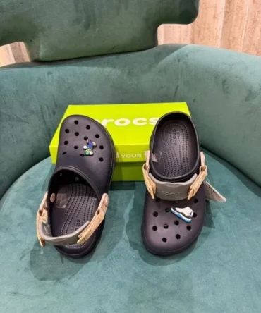 Crocs Classic All Terrain Clogs With 2 Jibbitz Clogs Sandals