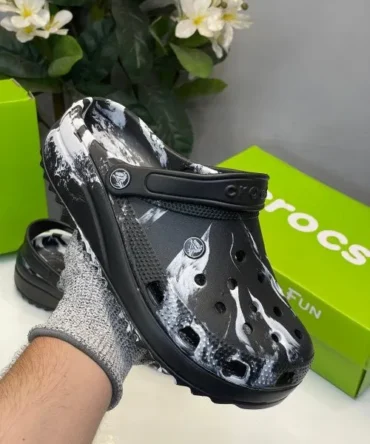 Crocs Classic Clog Marbled Black Clogs
