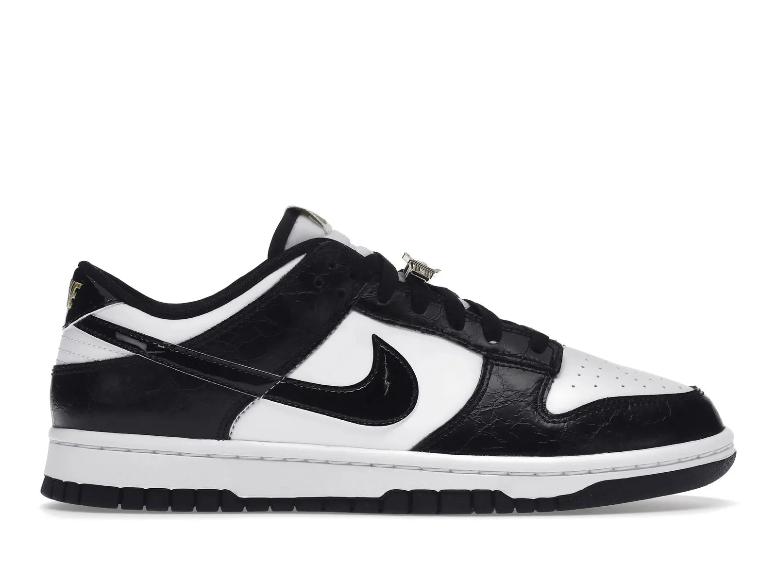 Nike Dunk Low SE World Champs Exclusive