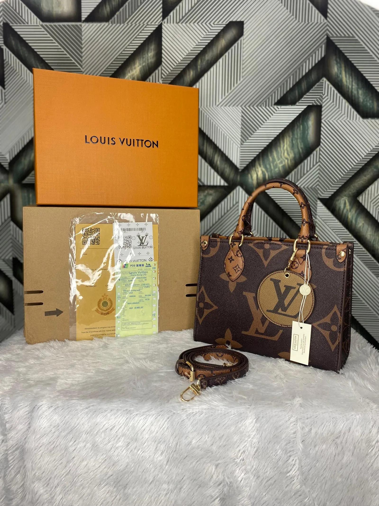 Louis Vuitton On The Go BB Premium With Double Box Packaging And All Accessories
