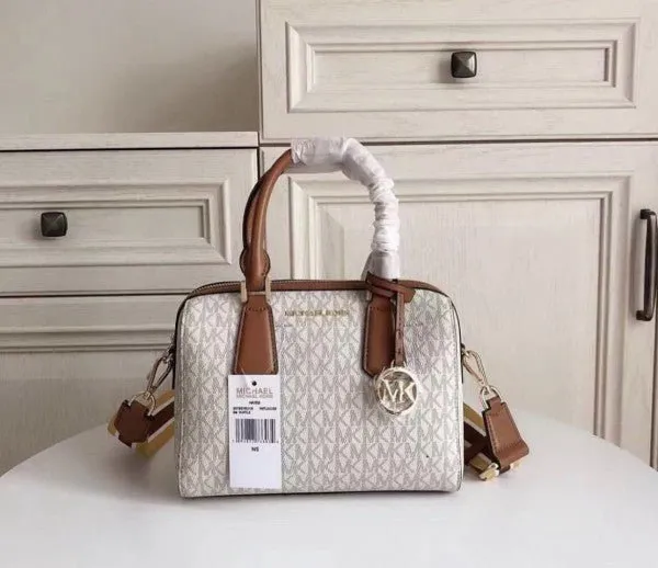 Michael Kors Boston Beige With Dust Bag (71012 Beige Brown)
