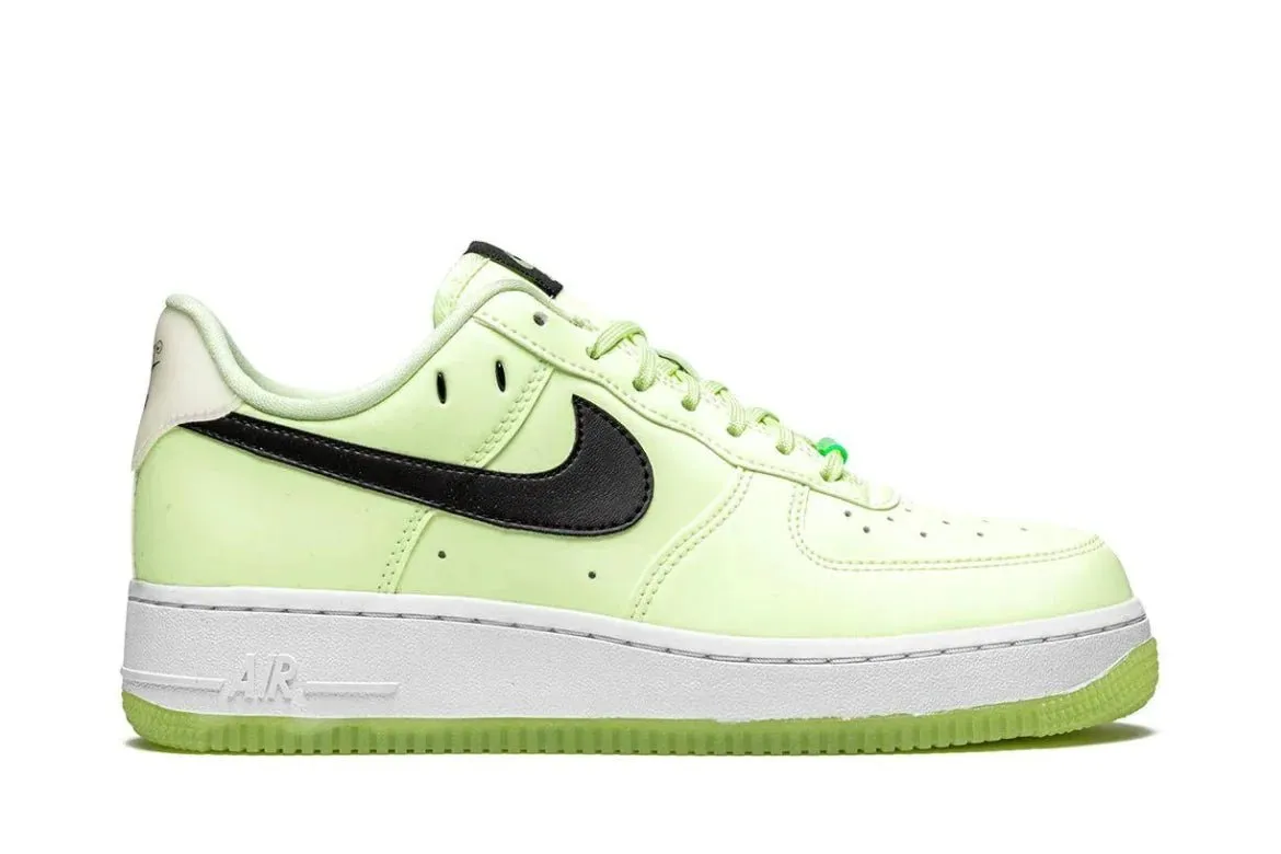 Nike Air Force 1 Have A Day Shoes