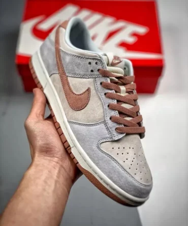 Nike SB Dunk Low Fossil Rose  Shoes