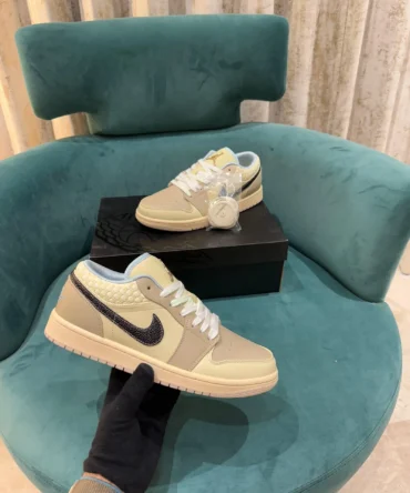 Semi UA Nike Air Jordan 1 Low Sanddrift Shoes
