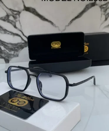 The Wilson 2532 Black Plano (Model 2532)