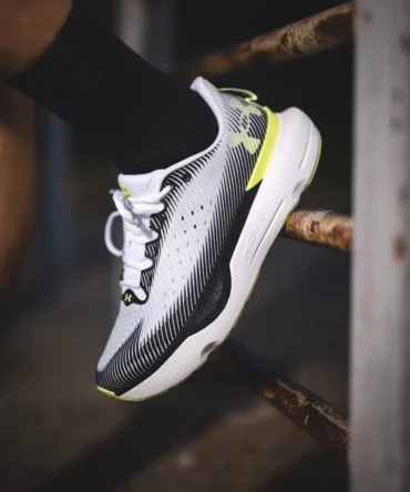 Under Armour Infinite Pro Shoes (Premium)