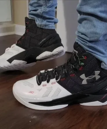 Under Armour UA Curry Rare 2015 MVP Black White Shoes