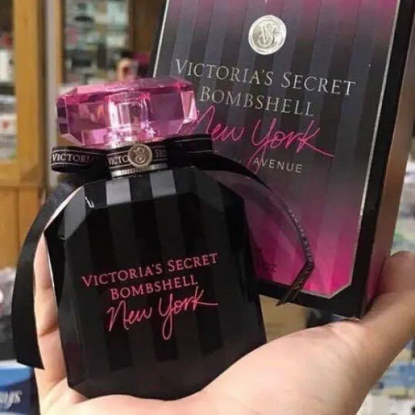 Victoria? Secret Bombshell New York 640 Fifth Avenue (Original)
