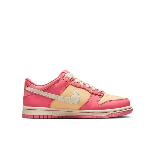 WMNS Nike Dunk Low Strawberry Peach/Cream