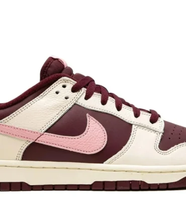 WMNS Nike Dunk Low Valentine Day